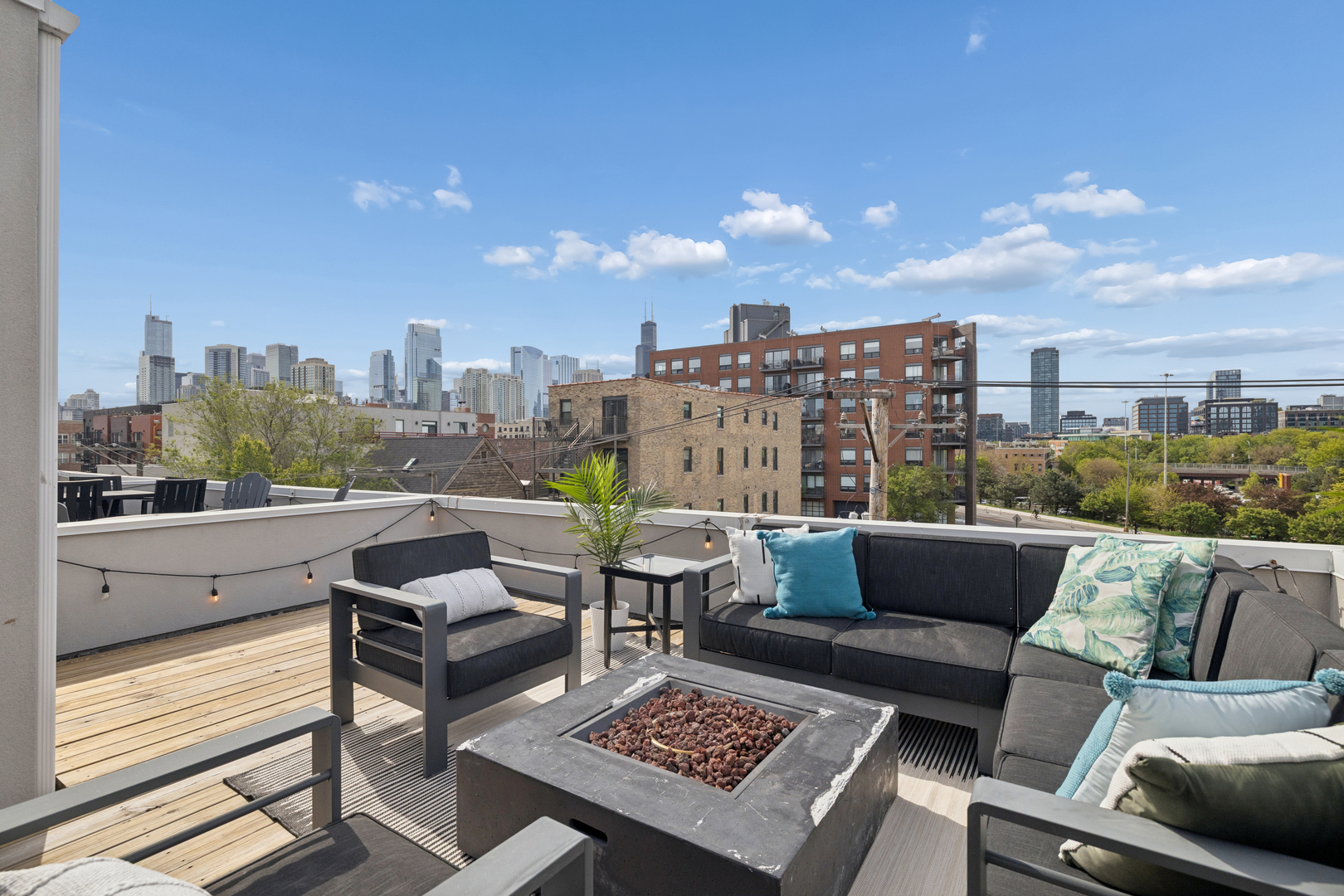 660 N Peoria Street #6S, Chicago, IL 60642