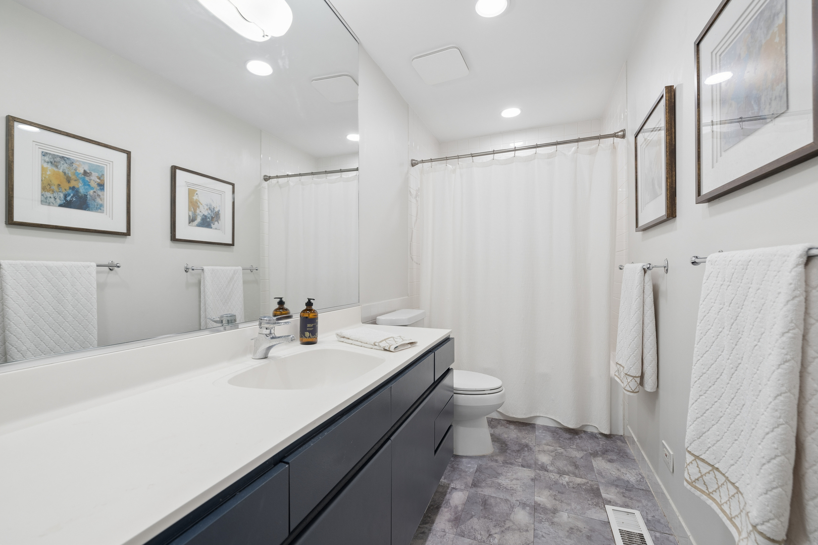 660 N Peoria Street #6S, Chicago, IL 60642