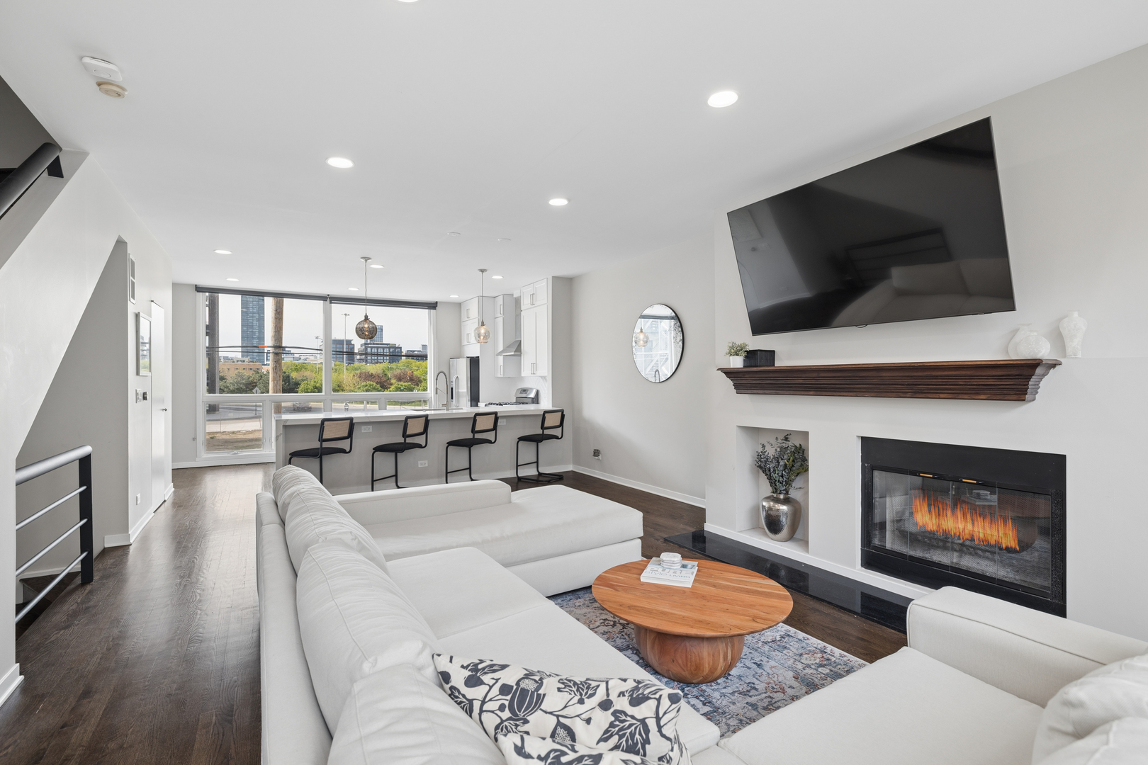 660 N Peoria Street #6S, Chicago, IL 60642