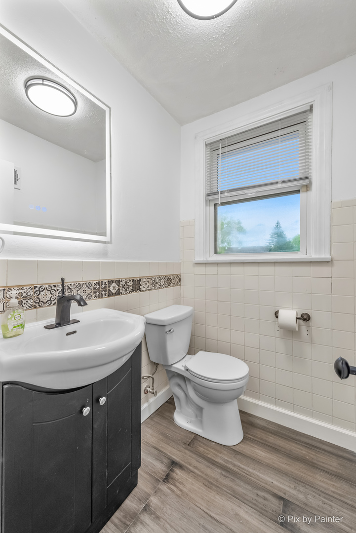 34820 N Holman Avenue, Ingleside, IL 60041