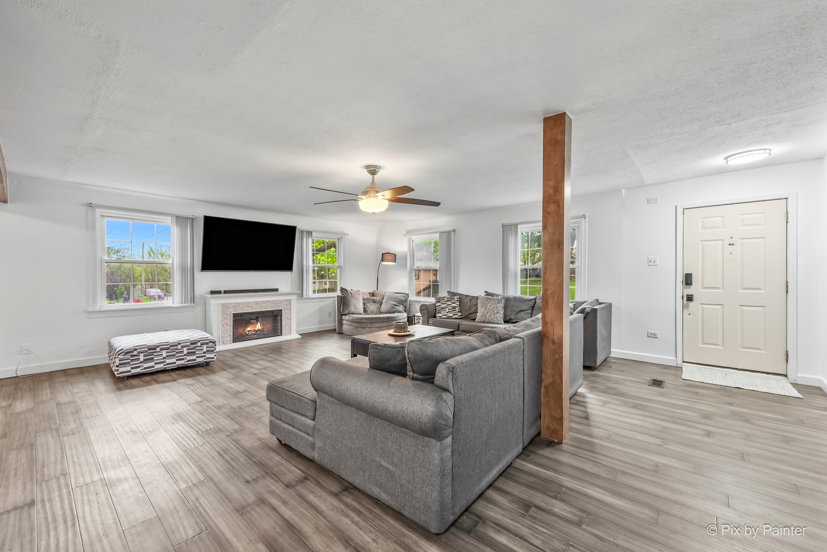 34820 N Holman Avenue, Ingleside, IL 60041