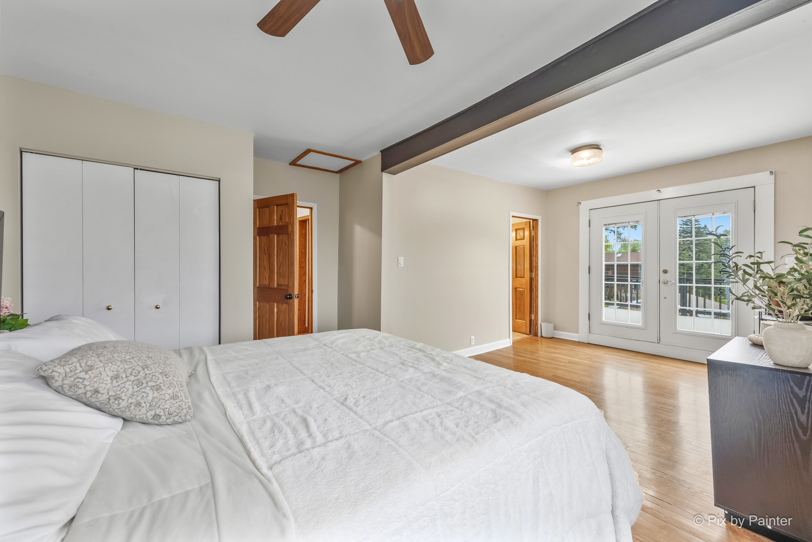 34820 N Holman Avenue, Ingleside, IL 60041