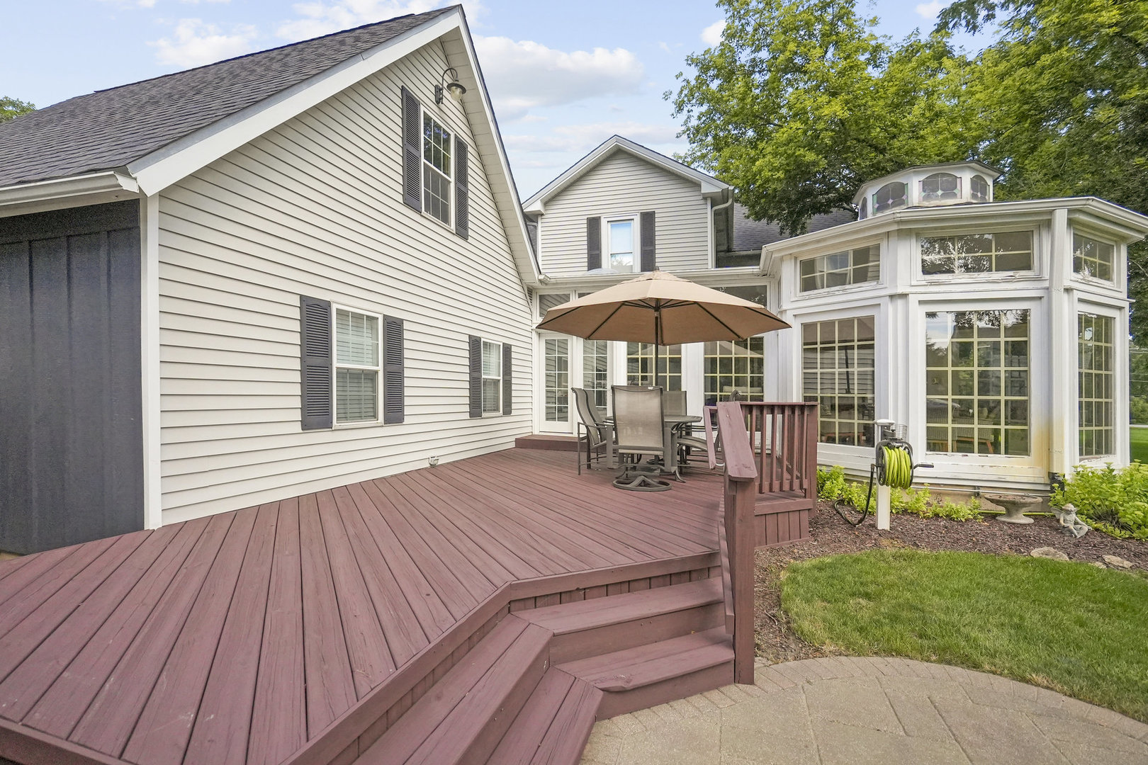 3614 Wolf Road, Oswego, IL 60543
