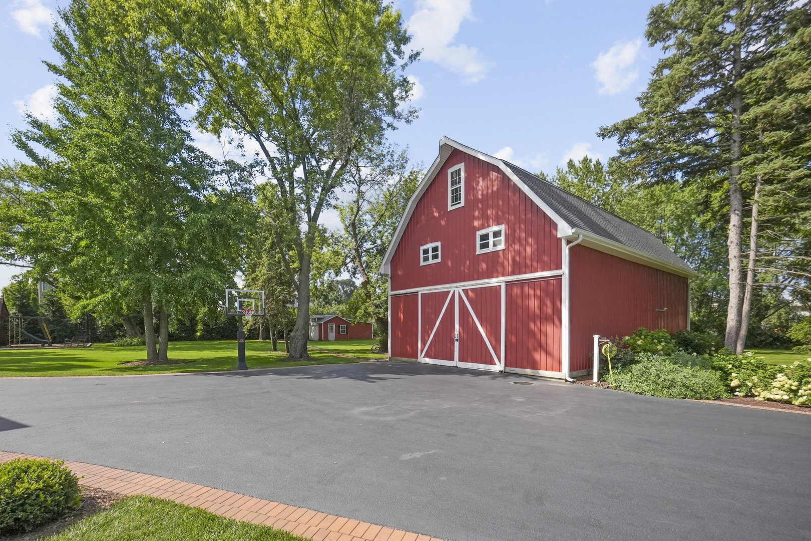 3614 Wolf Road, Oswego, IL 60543