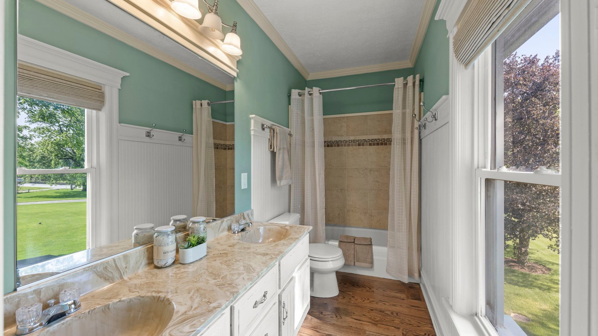3614 Wolf Road, Oswego, IL 60543