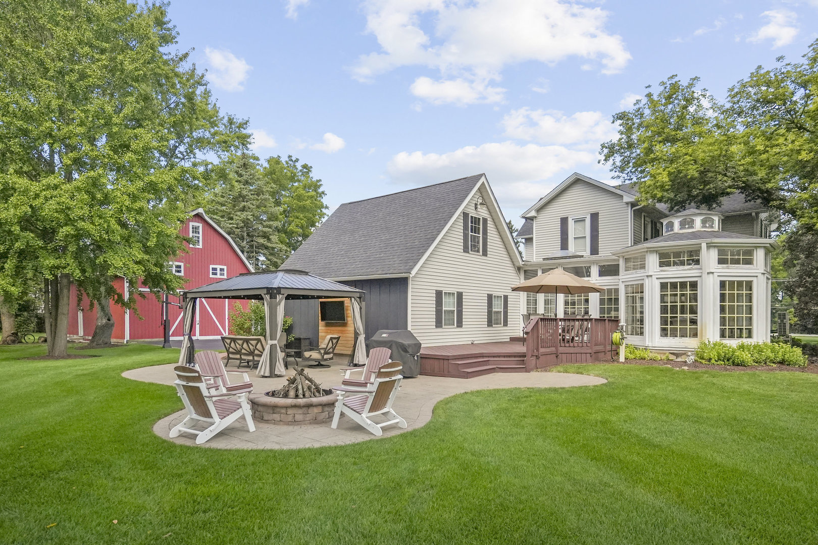 3614 Wolf Road, Oswego, IL 60543