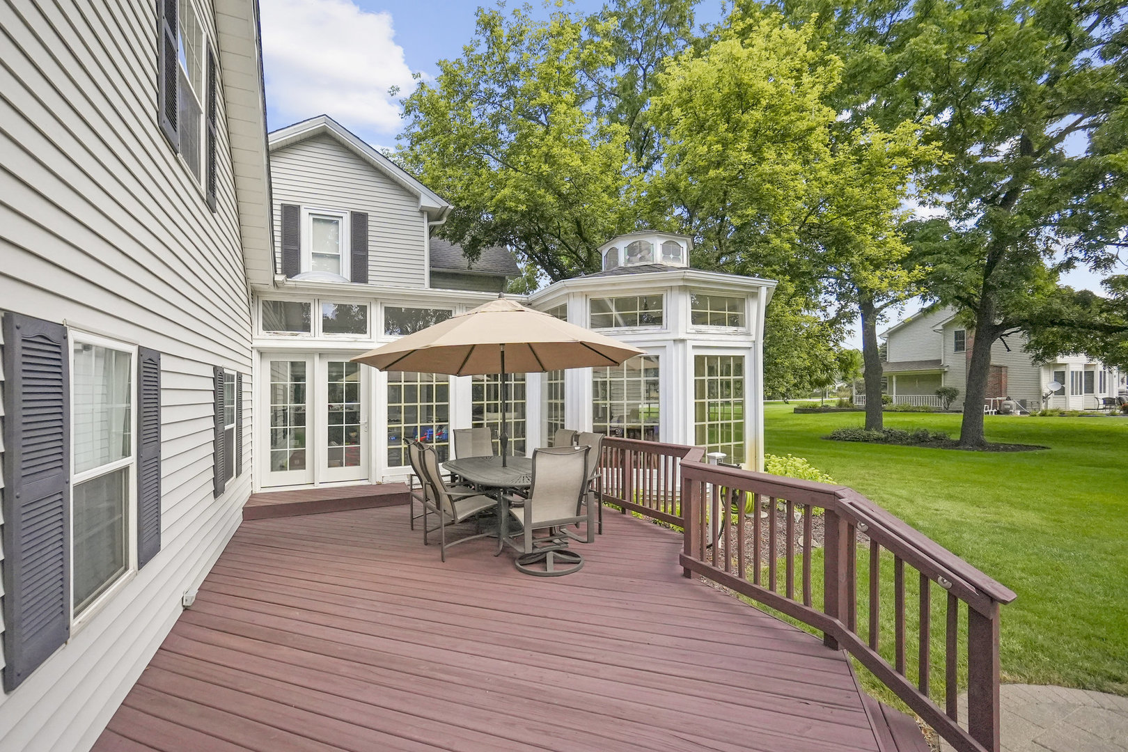 3614 Wolf Road, Oswego, IL 60543