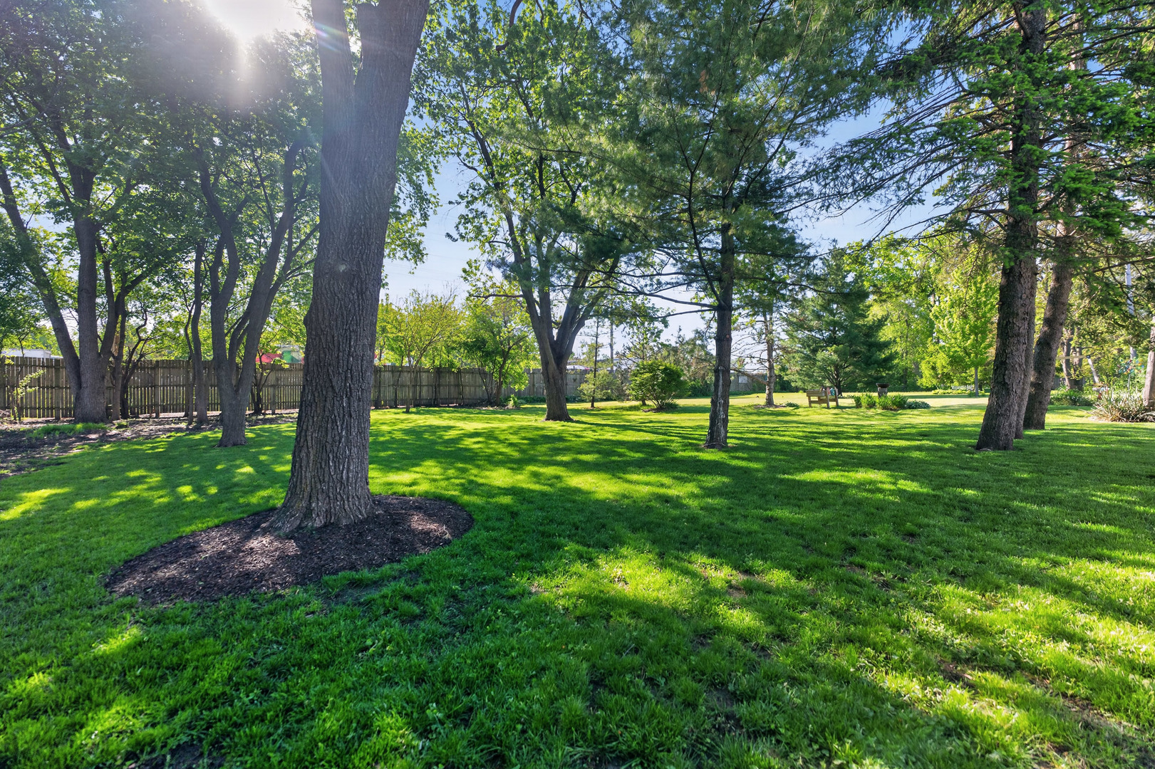 241 S Riverside Drive, Villa Park, IL 60181