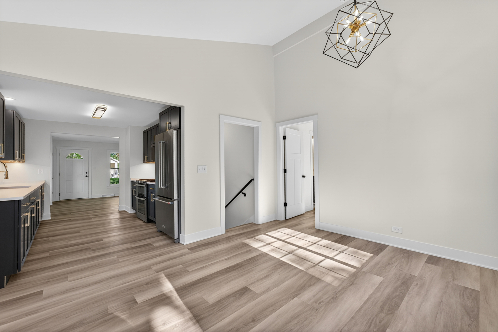 241 S Riverside Drive, Villa Park, IL 60181