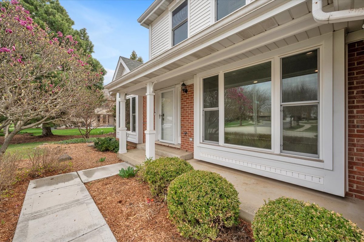 1355 Beckett Lane, Schaumburg, IL 60173