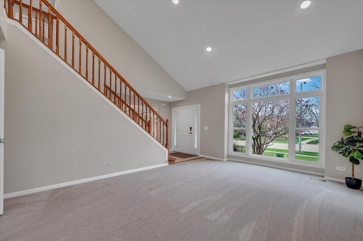 1355 Beckett Lane, Schaumburg, IL 60173