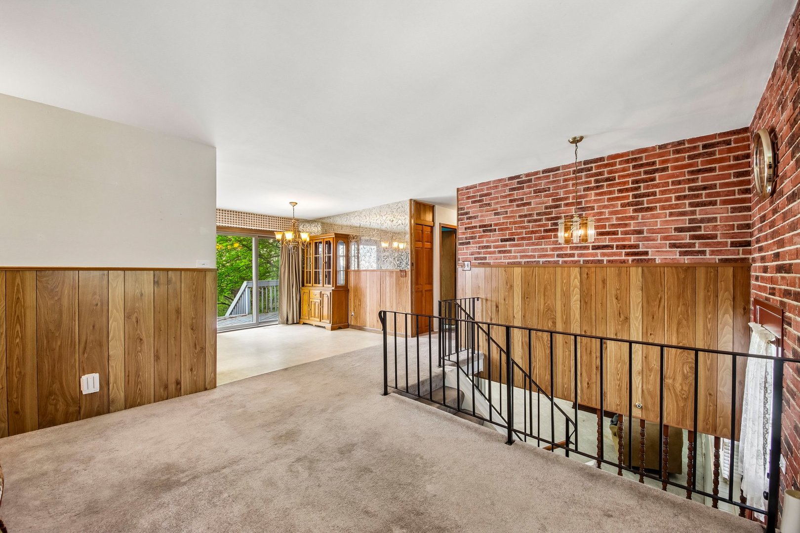 811 Oakton Avenue, Romeoville, IL 60446