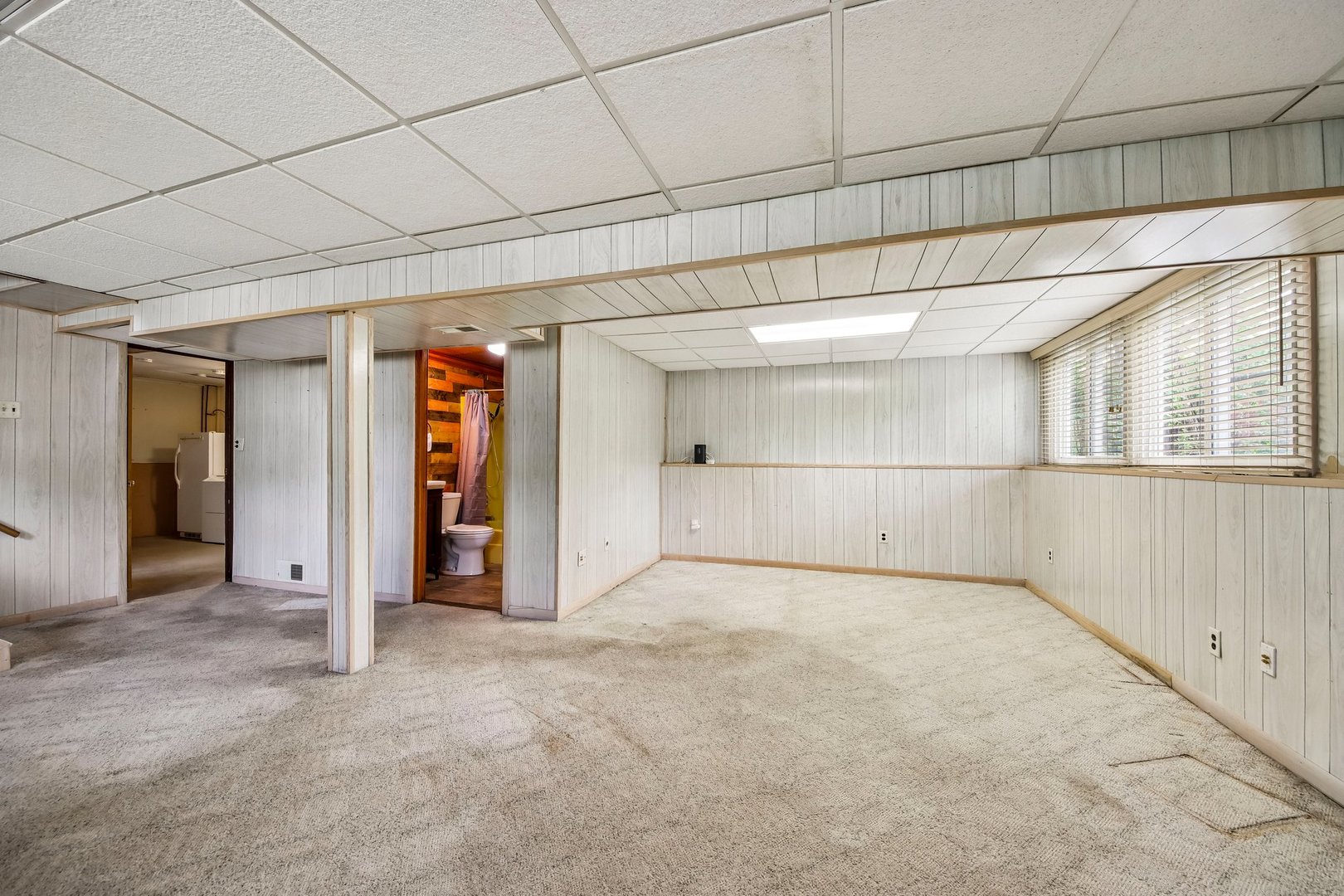 811 Oakton Avenue, Romeoville, IL 60446