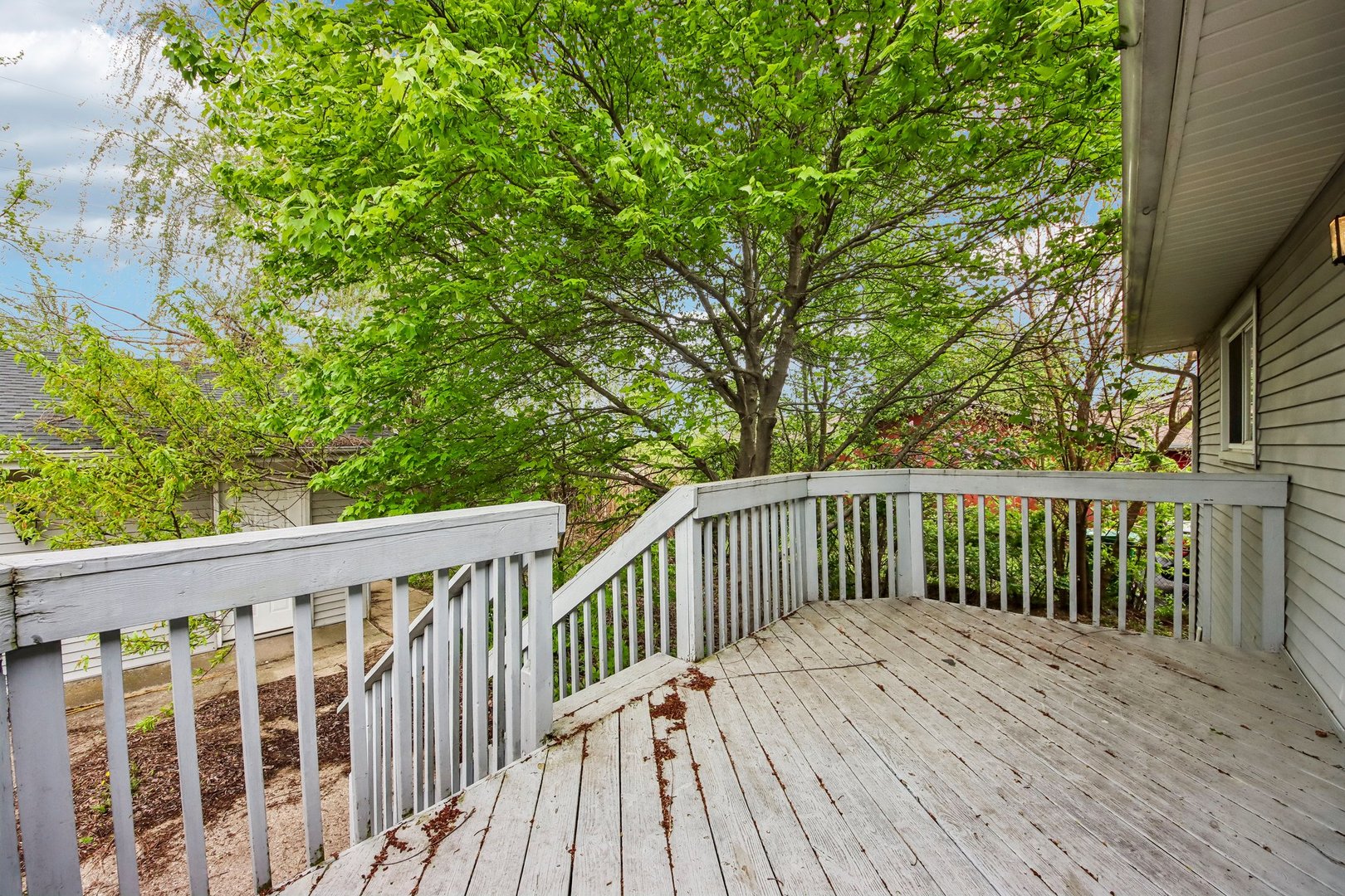 811 Oakton Avenue, Romeoville, IL 60446