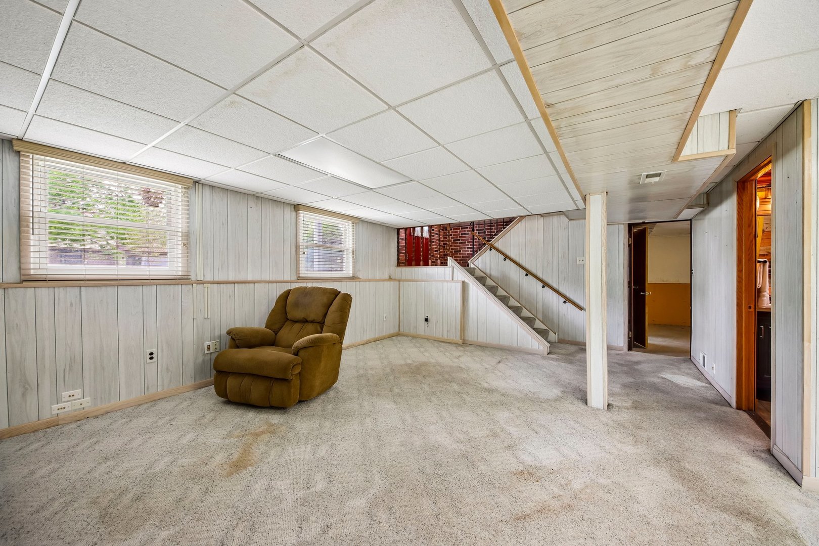 811 Oakton Avenue, Romeoville, IL 60446