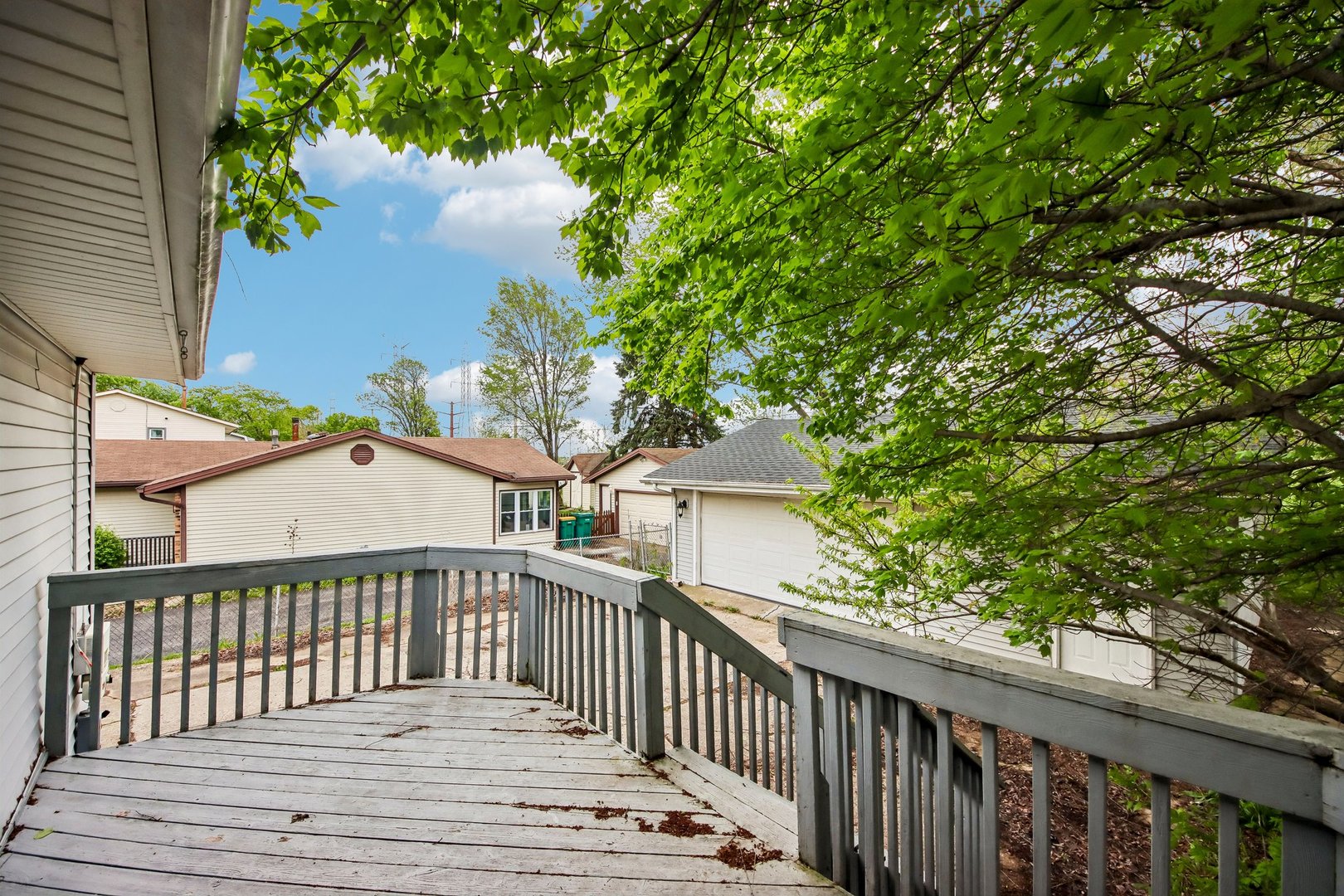 811 Oakton Avenue, Romeoville, IL 60446