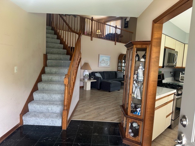 1767 Pebble Beach Drive, Hoffman Estates, IL 60169