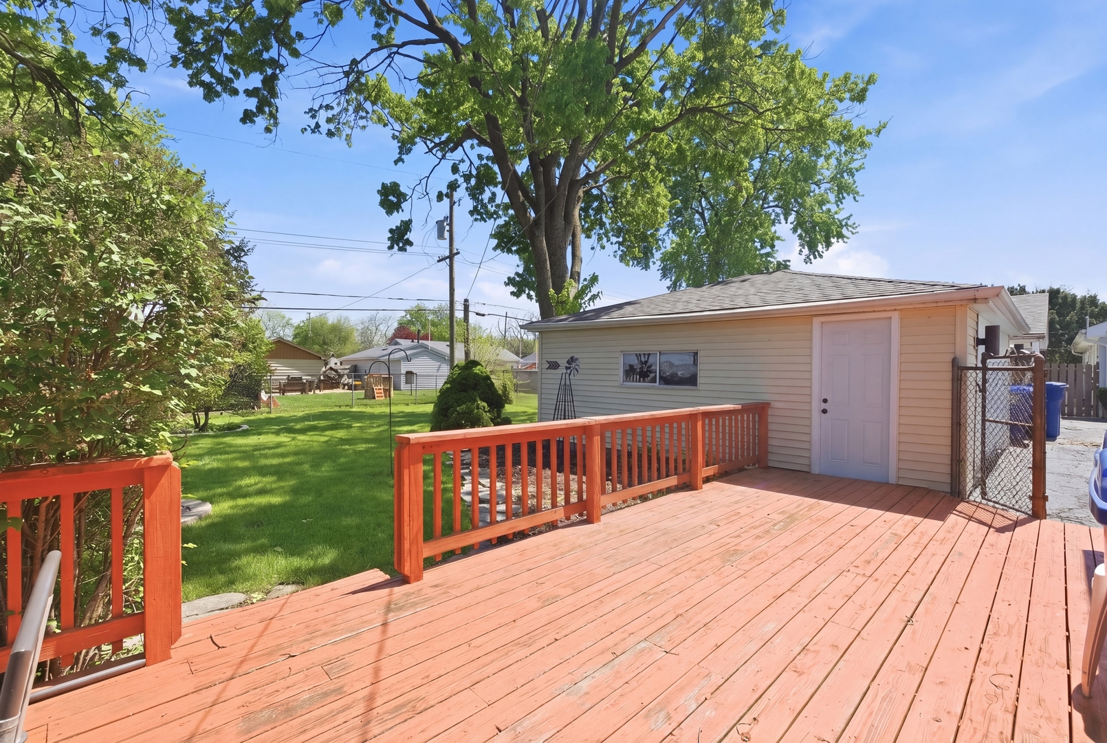 11649 S Nagle Avenue, Worth, IL 60482