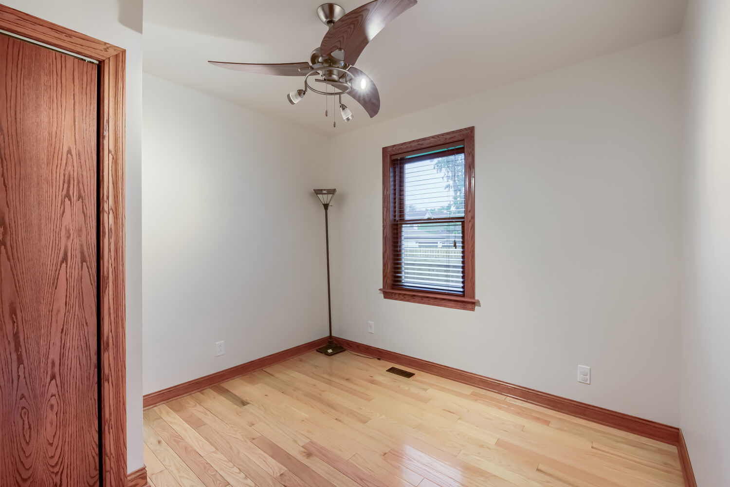 10401 S Trumbull Avenue, Chicago, IL 60655