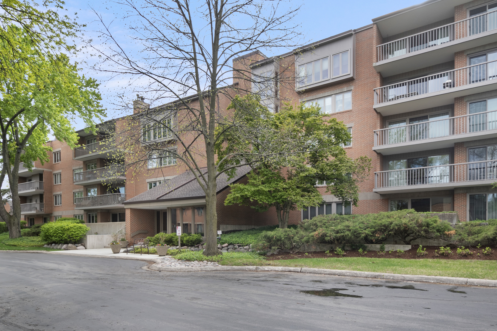 44 Park Lane #223, Park Ridge, IL 60068