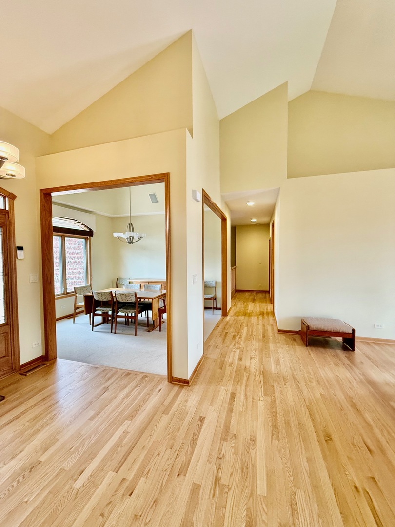 1118 Beachwood Court, Antioch, IL 60002