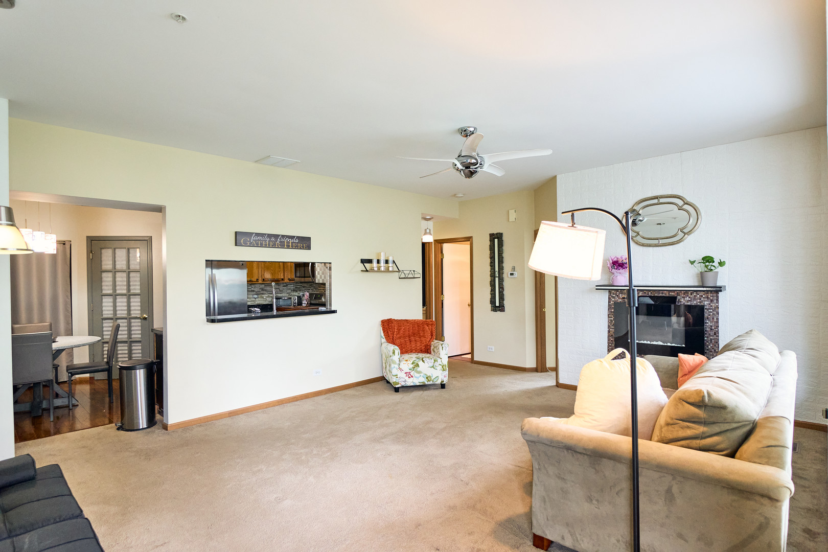 268 Gazebo Lane #38, Lombard, IL 60148