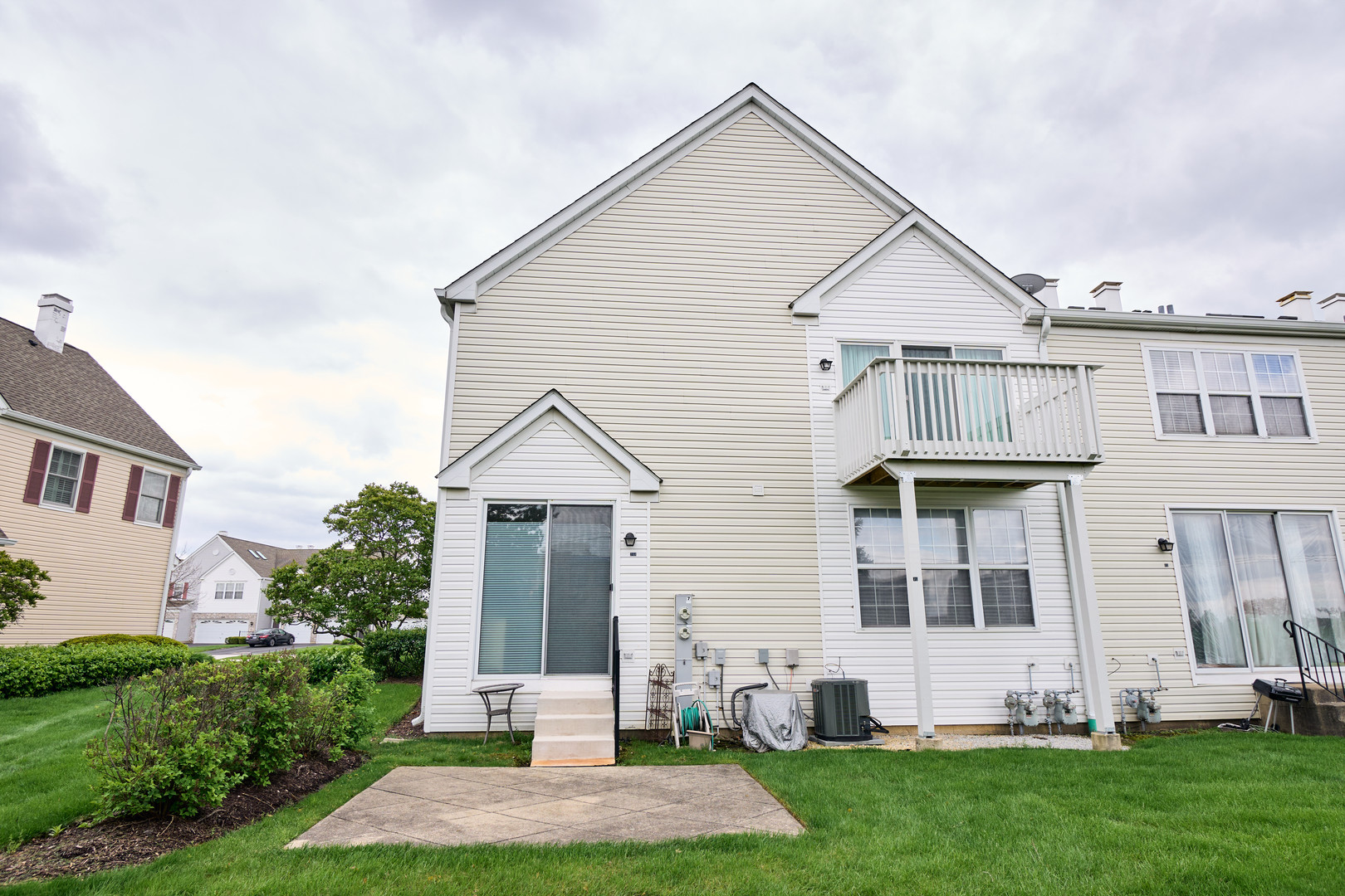 268 Gazebo Lane #38, Lombard, IL 60148