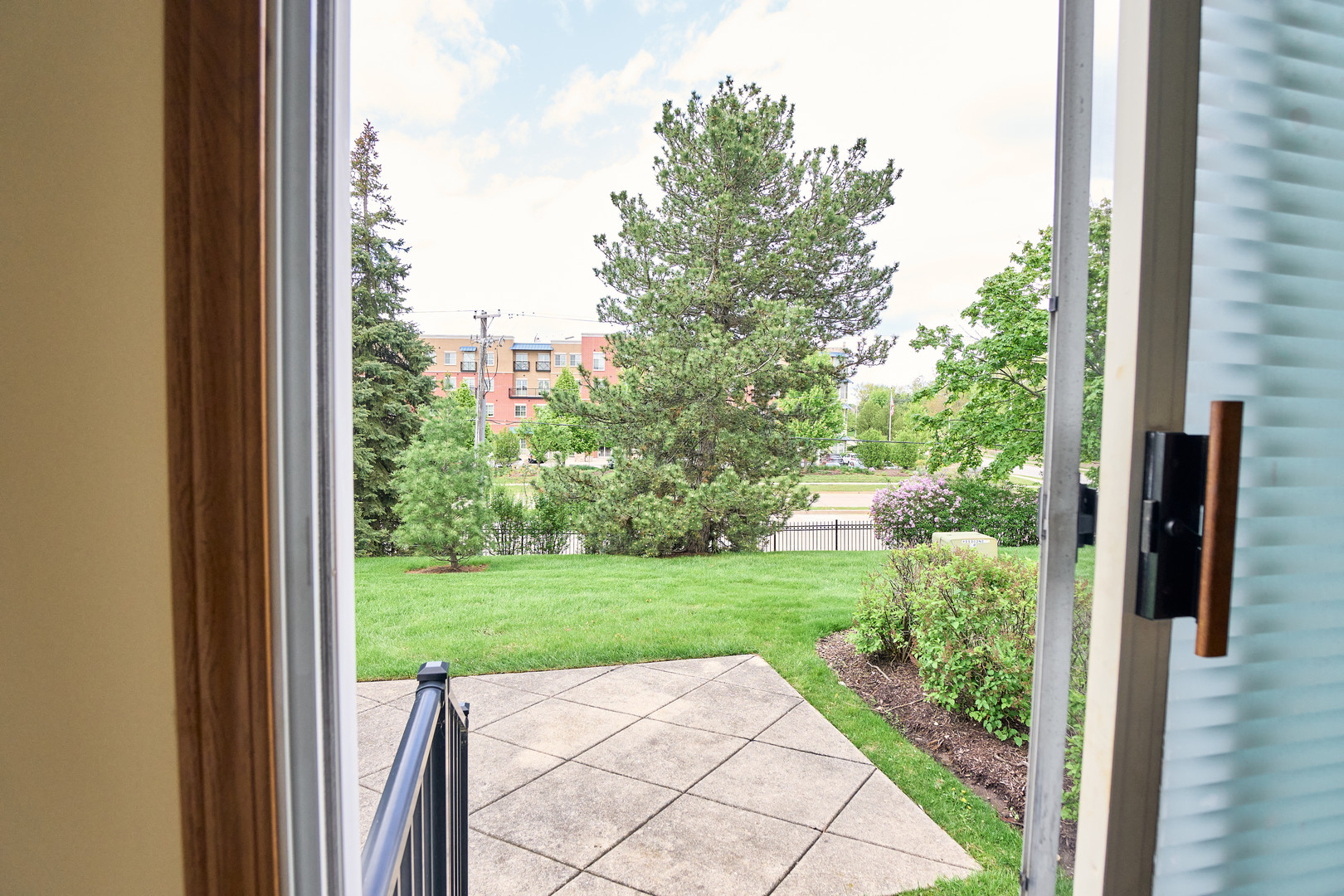 268 Gazebo Lane #38, Lombard, IL 60148