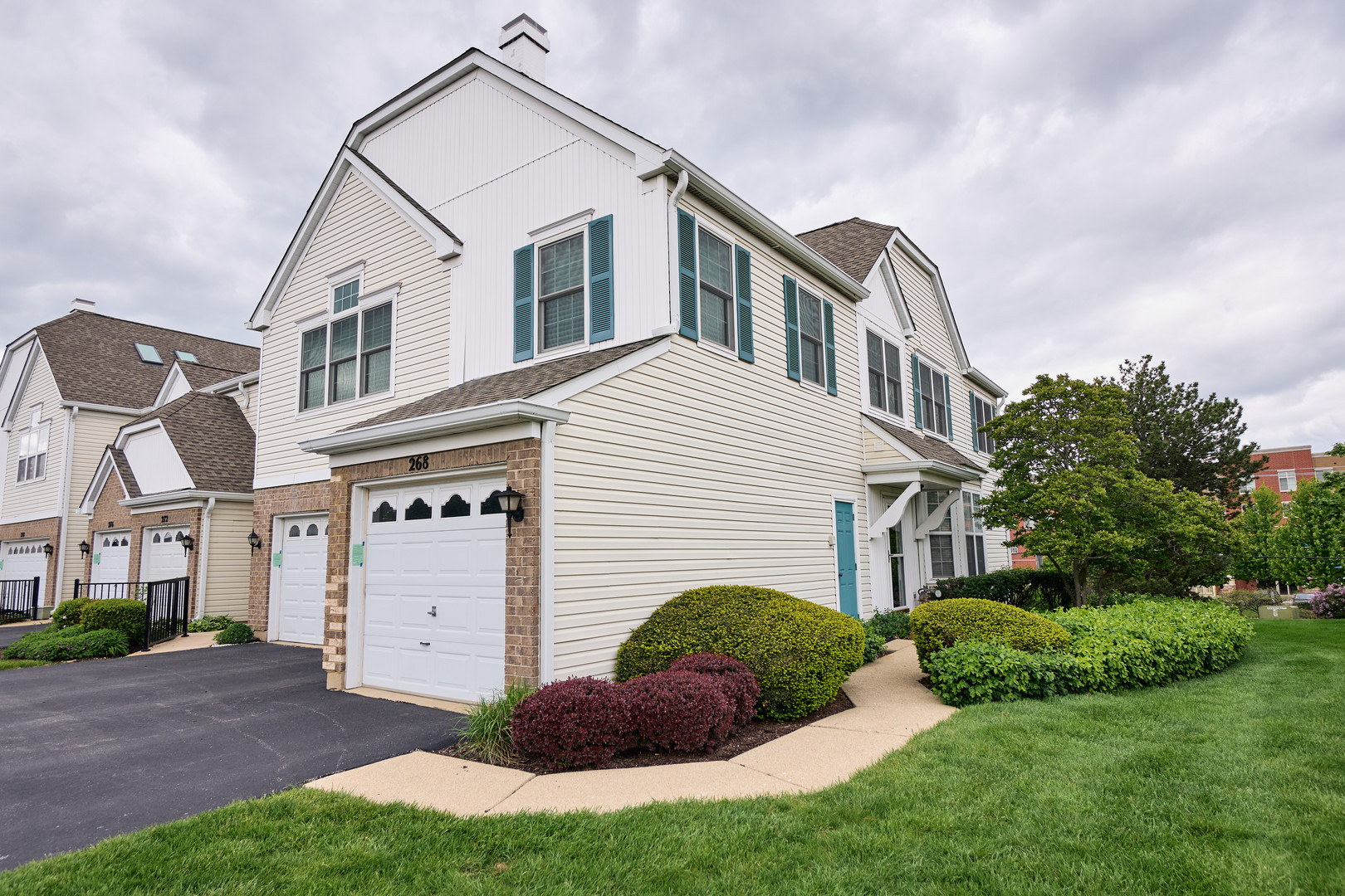 268 Gazebo Lane #38, Lombard, IL 60148