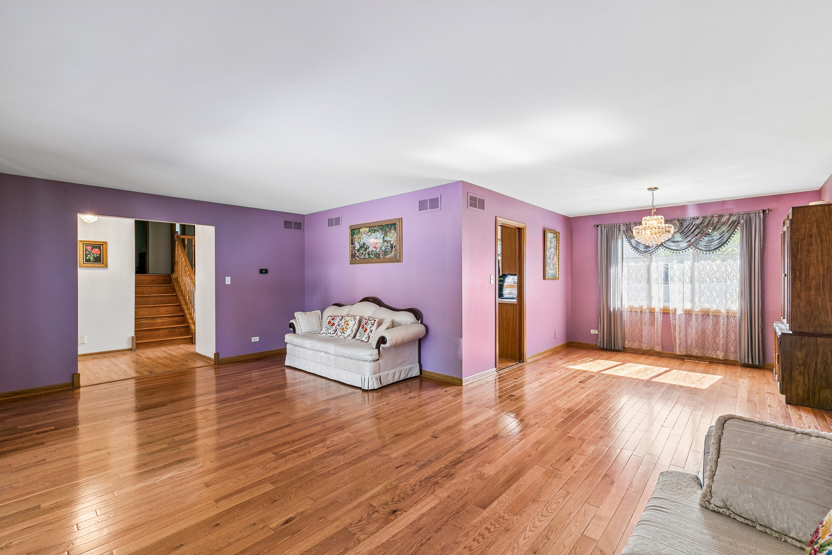 16803 92nd Avenue, Orland Hills, IL 60487