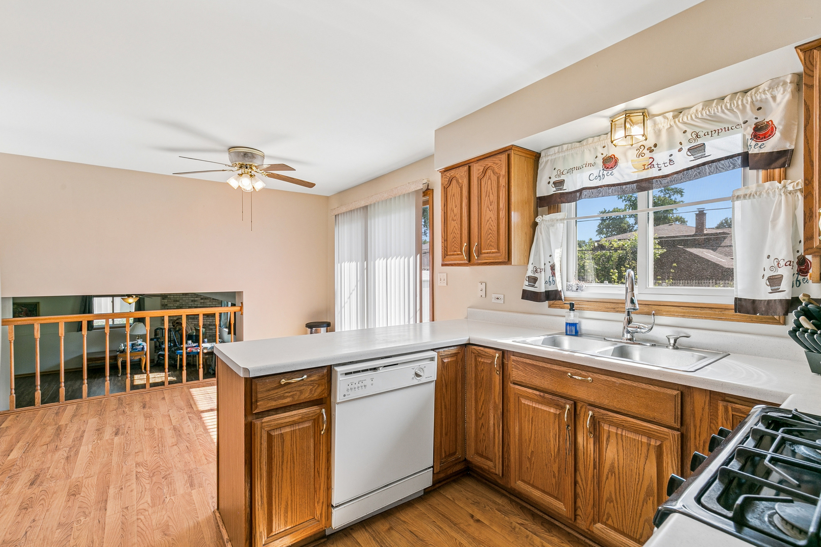 16803 92nd Avenue, Orland Hills, IL 60487