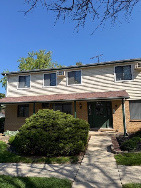 8328 Oak Leaf Drive #1503, Woodridge, IL 60517