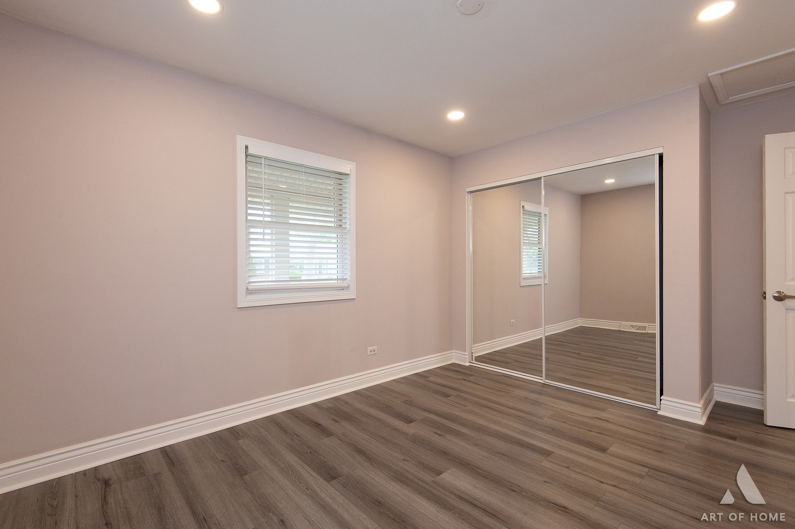 10231 Hawthorne Drive, Orland Park, IL 60462