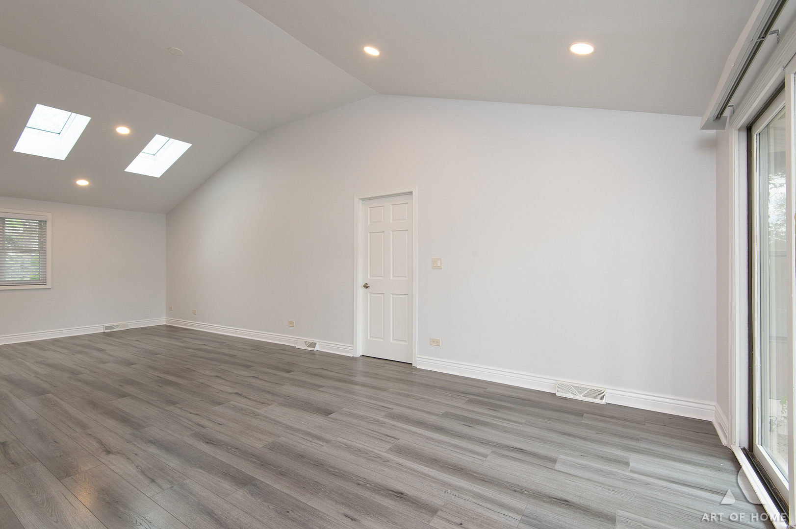 10231 Hawthorne Drive, Orland Park, IL 60462