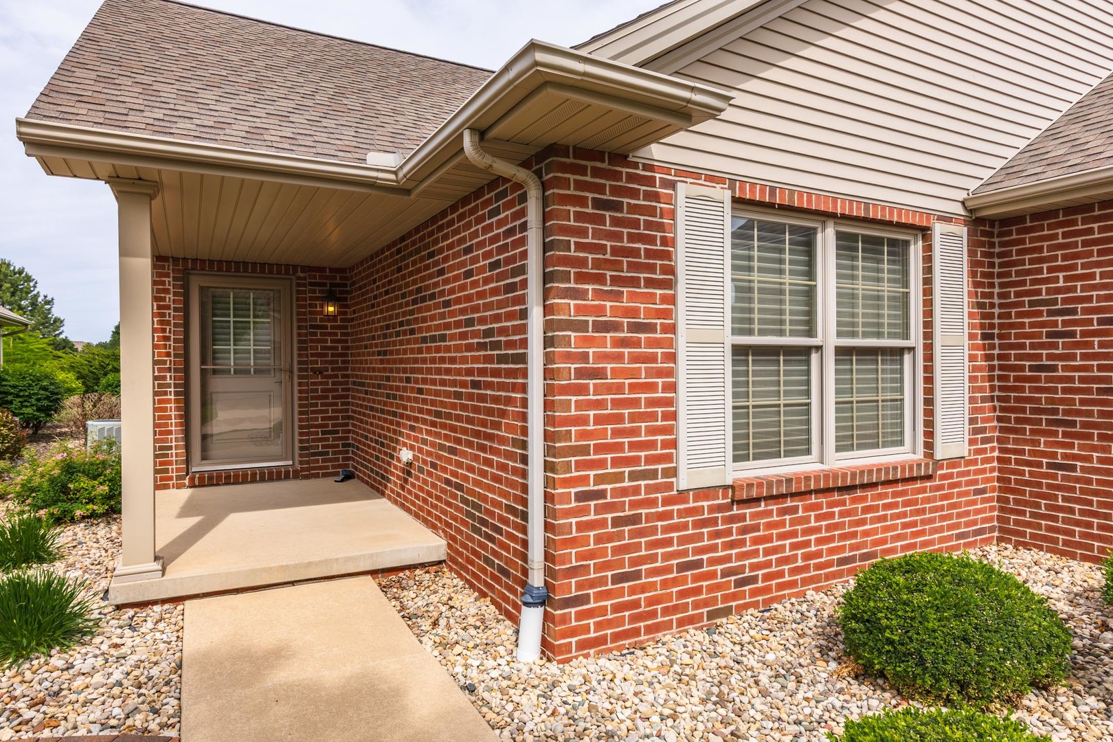1761 Lockspur Way, Normal, IL 61761
