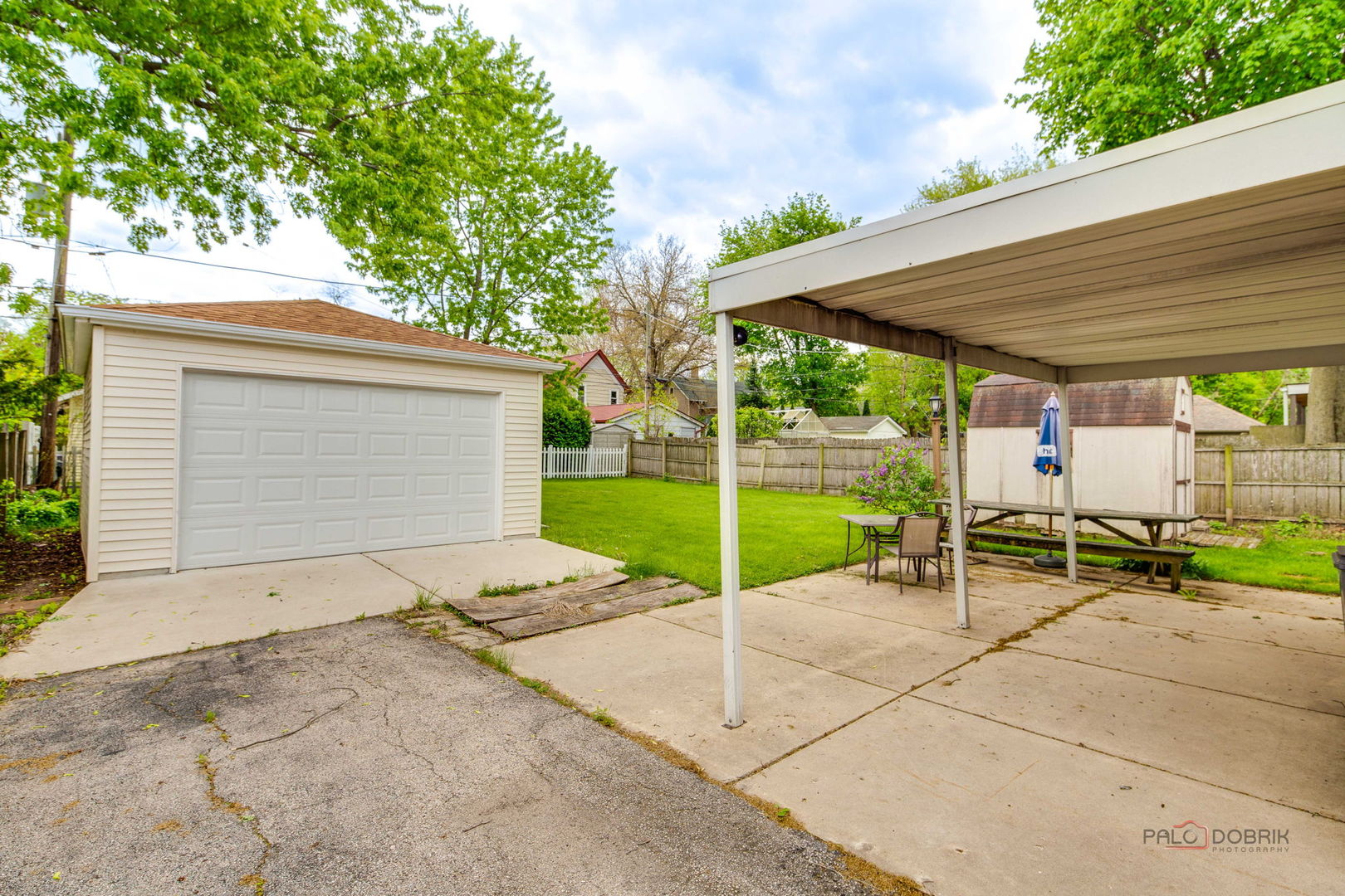 1027 St John Street, Elgin, IL 60120