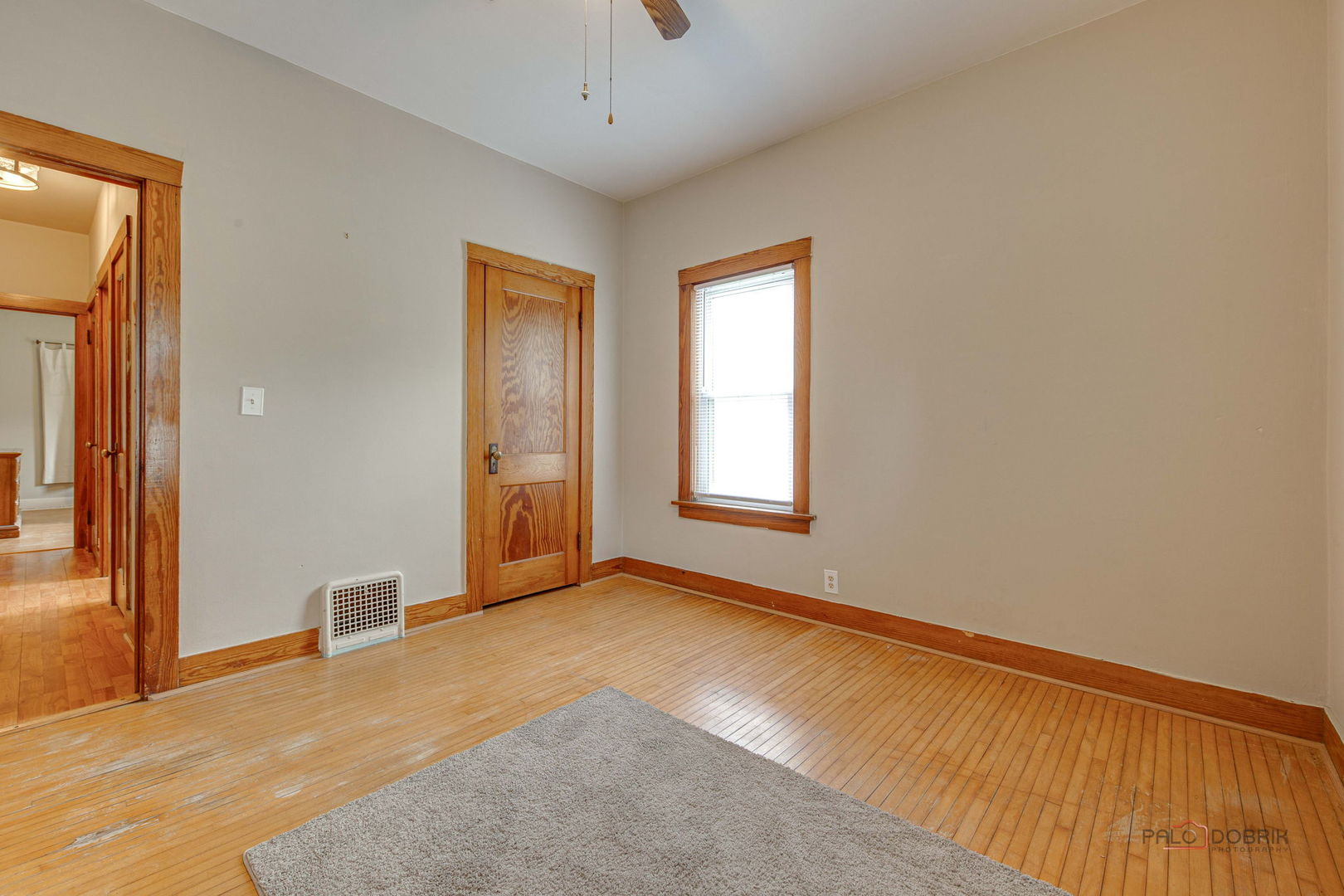 1027 St John Street, Elgin, IL 60120