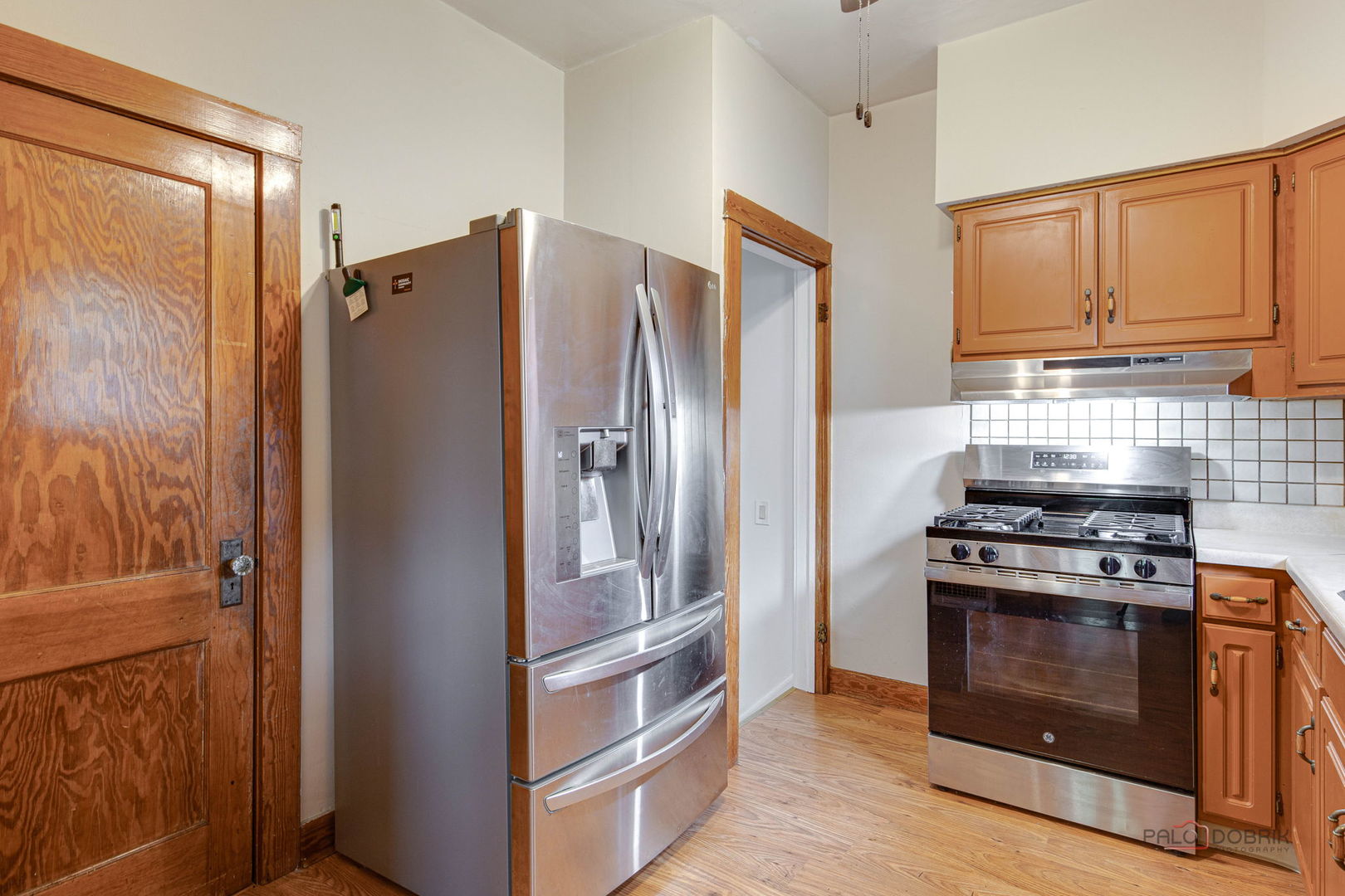 1027 St John Street, Elgin, IL 60120
