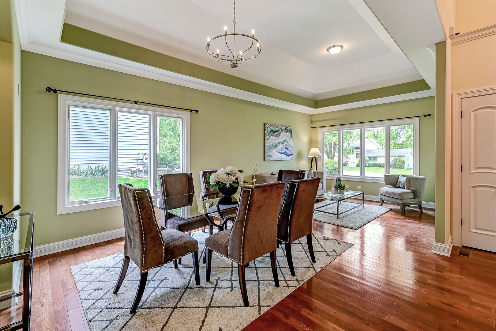8827 Palisades Road, Burr Ridge, IL 60527