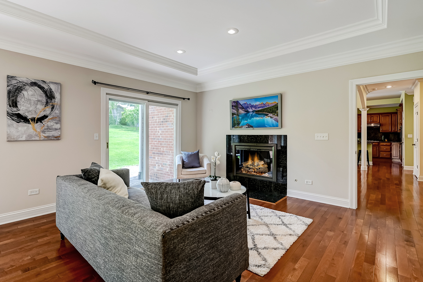 8827 Palisades Road, Burr Ridge, IL 60527