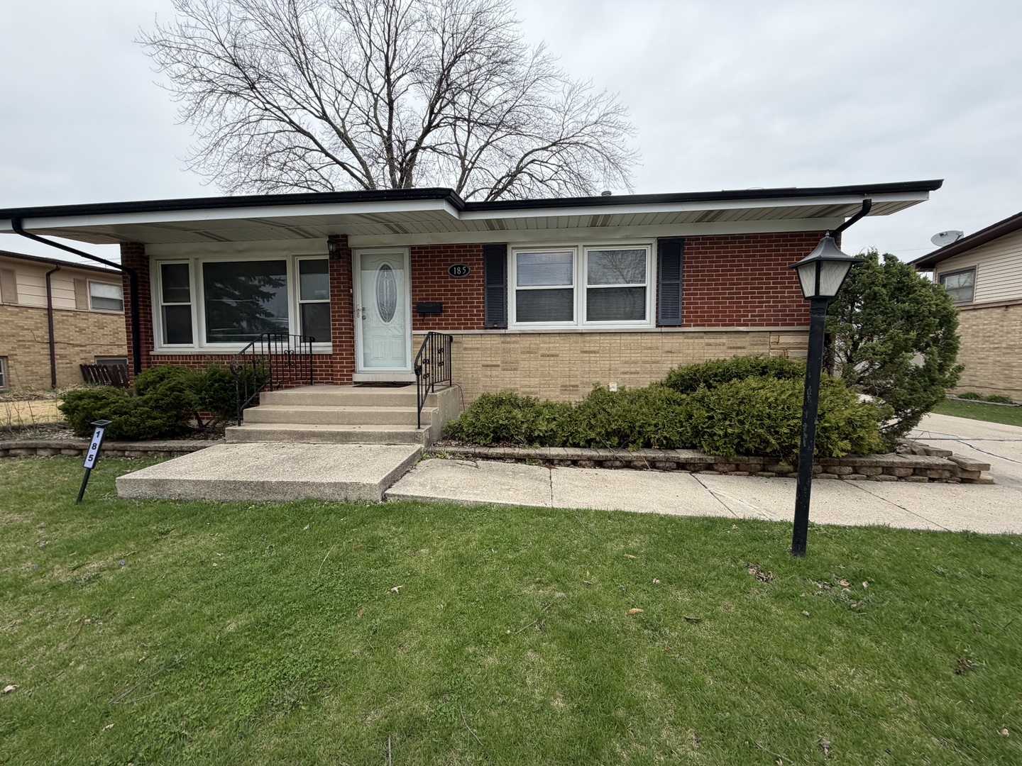 185 Pleasant Drive, Chicago Heights, IL 60411