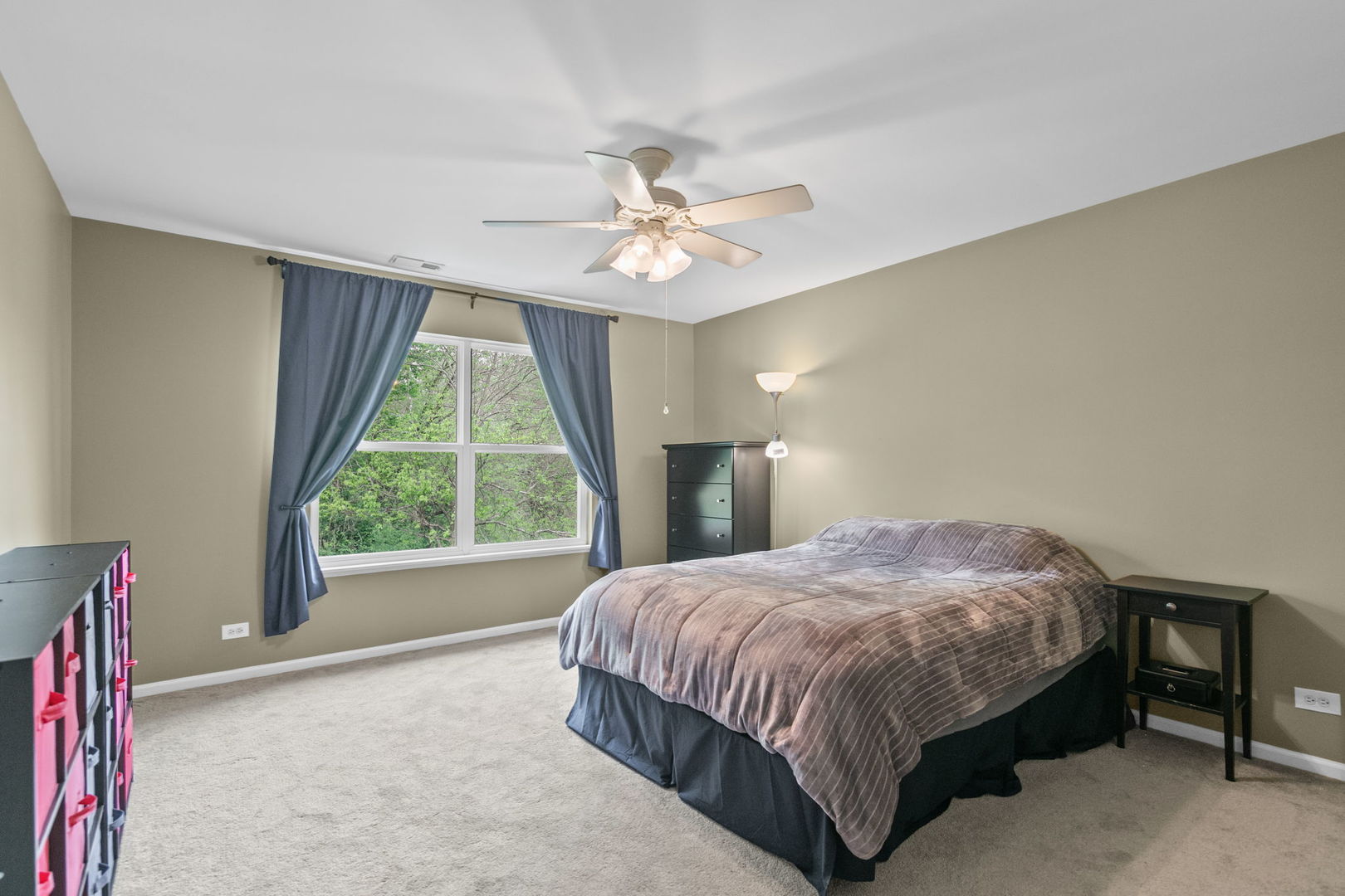 2030 LUCCA Court, Elgin, IL 60123