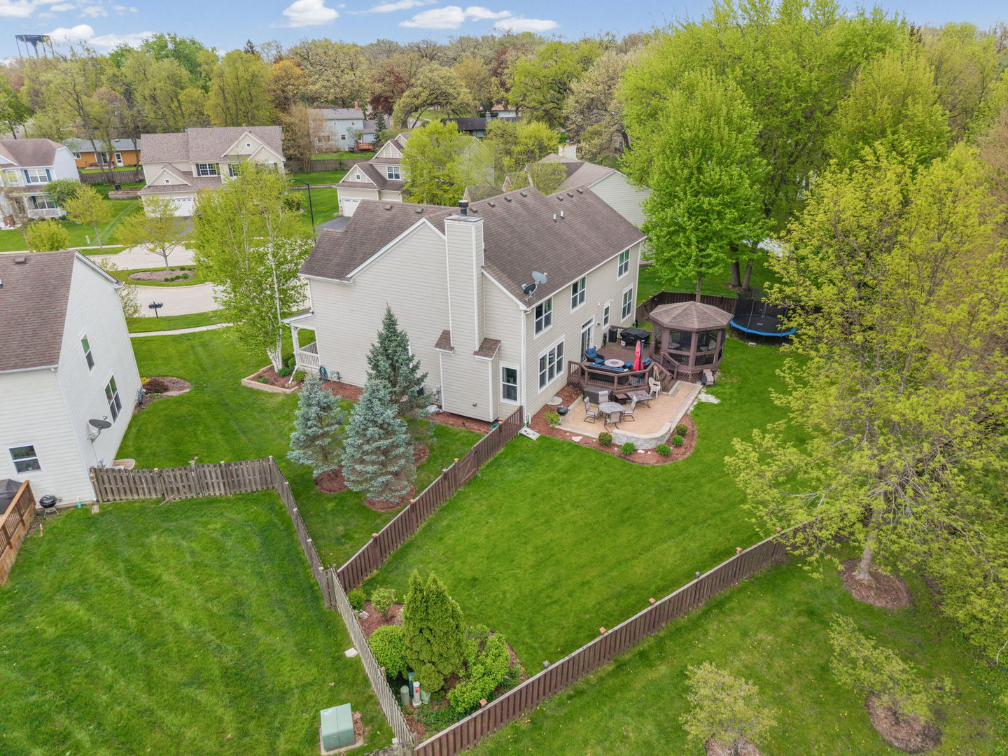 2030 LUCCA Court, Elgin, IL 60123