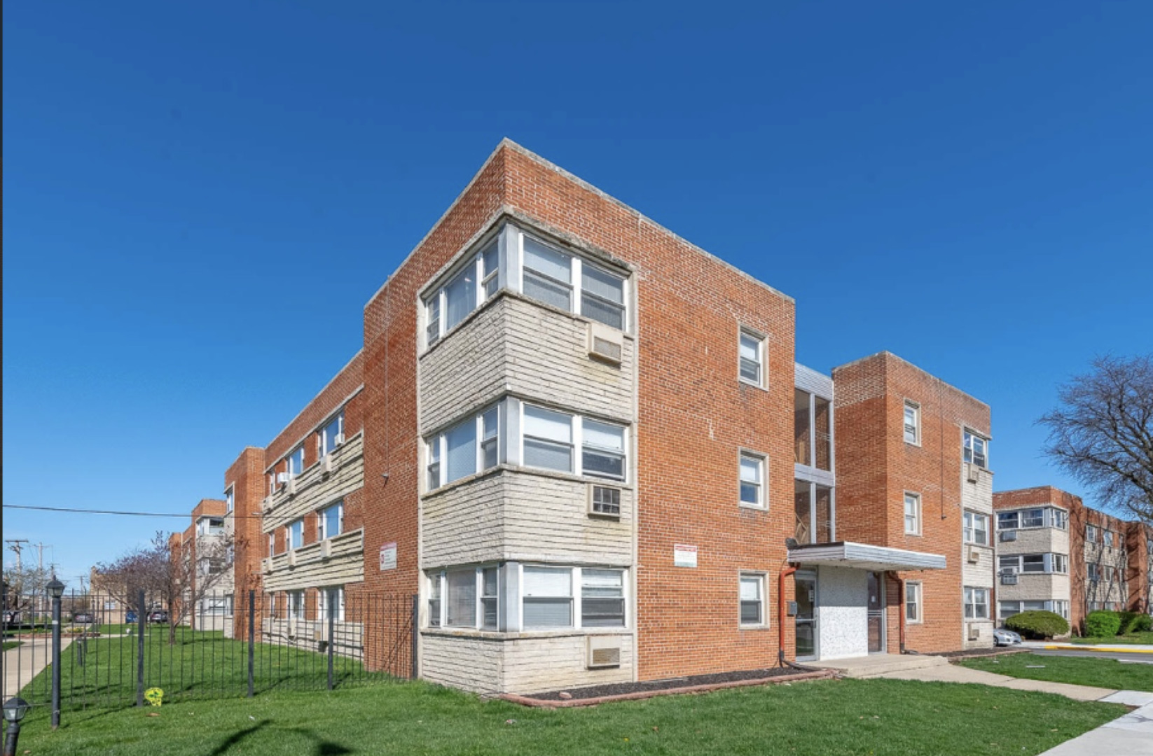 2401 W Balmoral Avenue #3D, Chicago, IL 60625