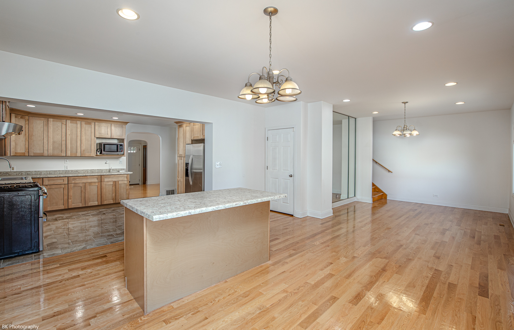 9418 Tulley Avenue, Oak Lawn, IL 60453