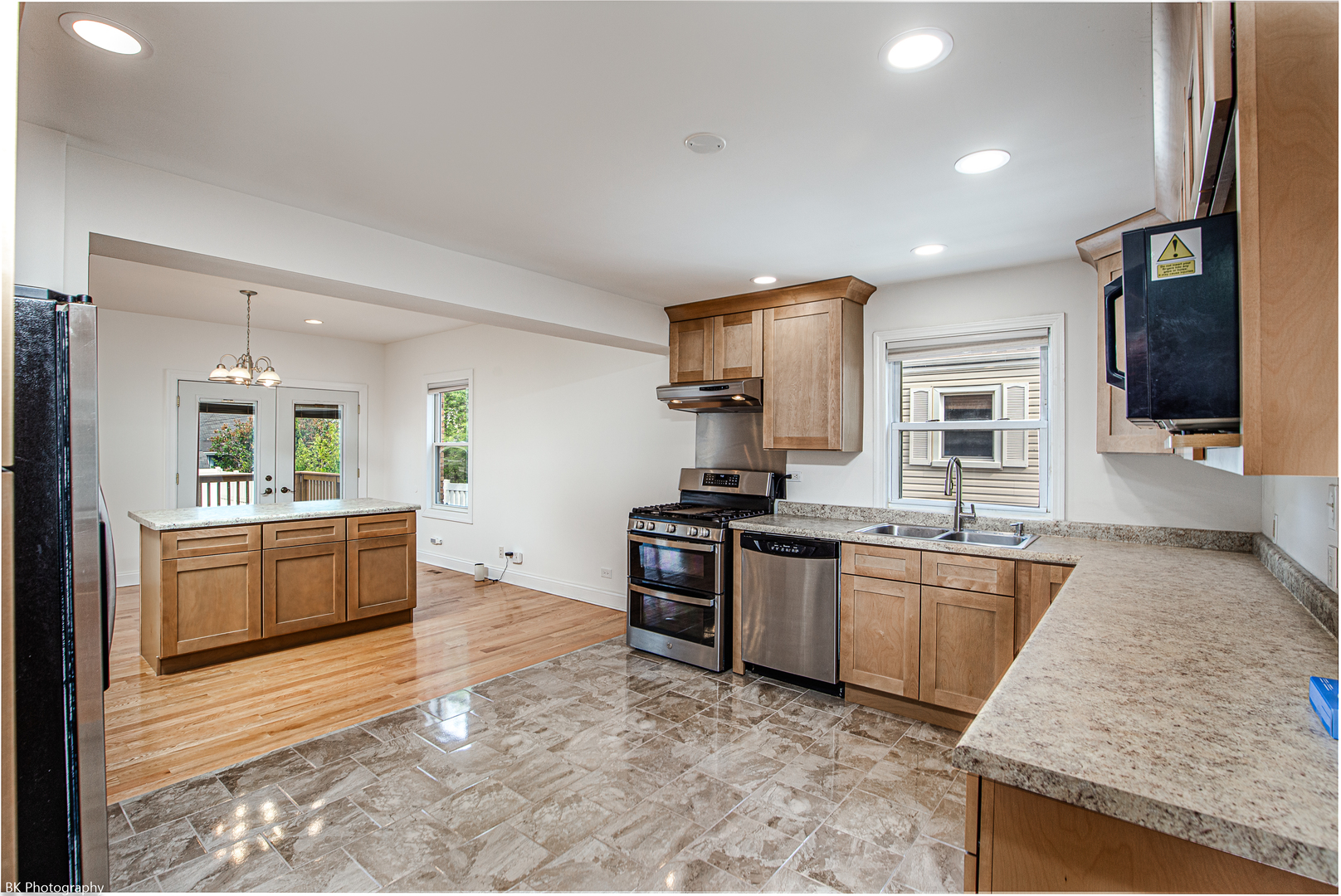 9418 Tulley Avenue, Oak Lawn, IL 60453