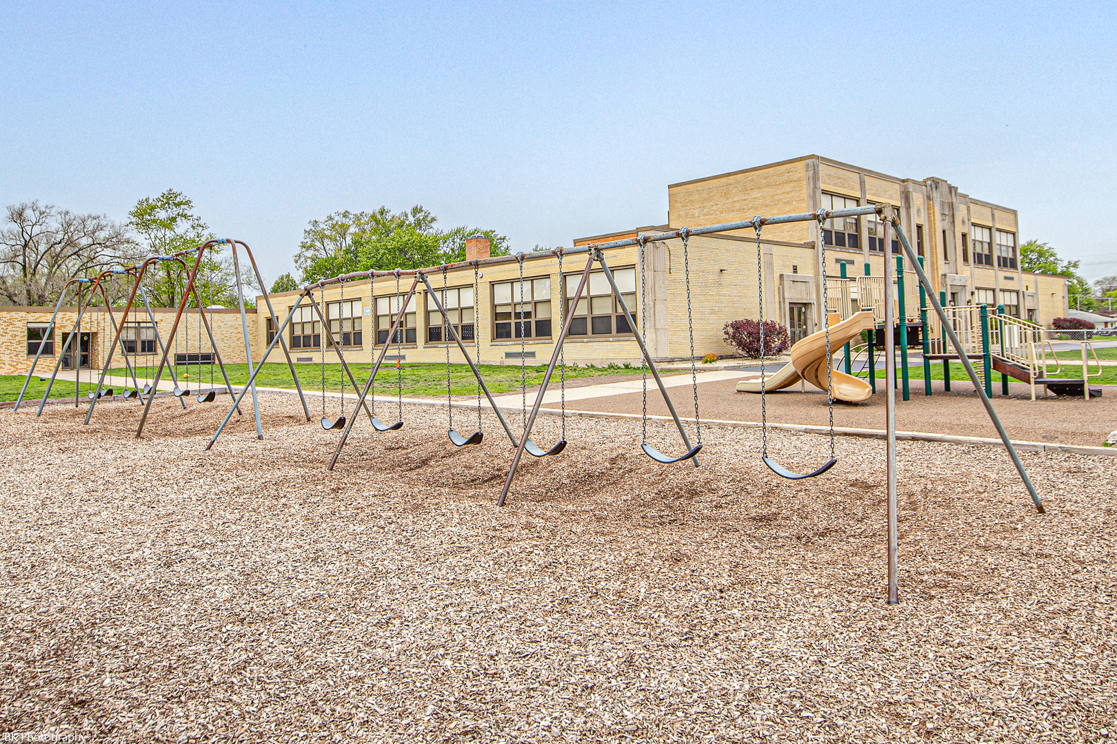 9418 Tulley Avenue, Oak Lawn, IL 60453