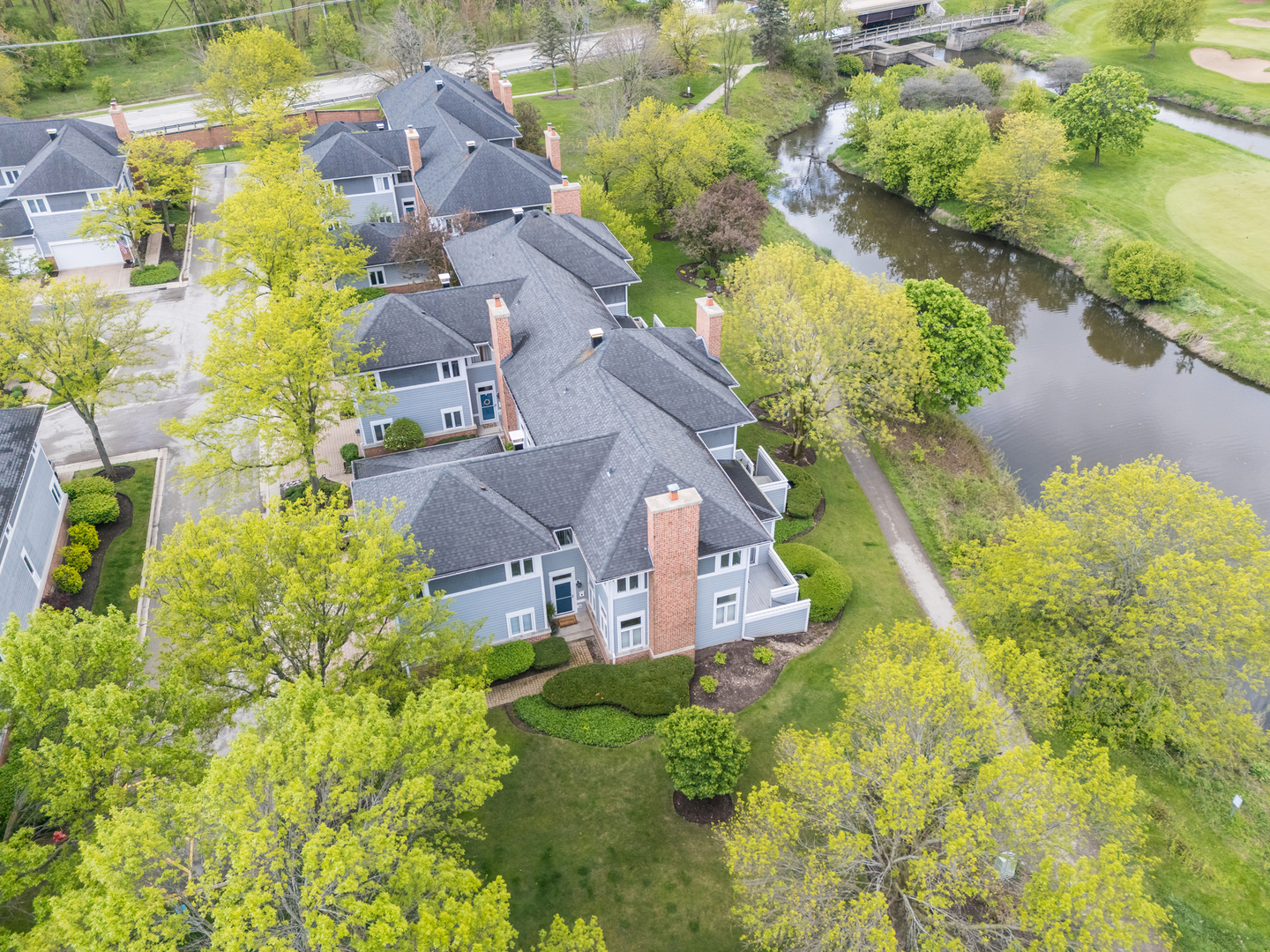 9 Brassie Court, Woodridge, IL 60517