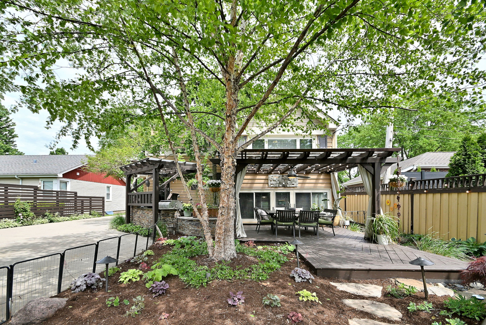 114 S Poplar Avenue, Elmhurst, IL 60126