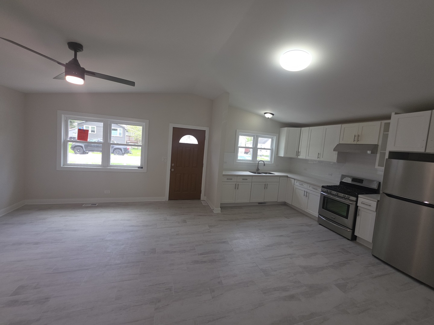 306 Brierhill Drive, Round Lake Park, IL 60073